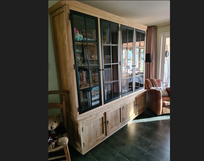 Vitrinekast art 8076